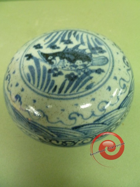 17th C. TRADE COVERED BOX: Excavated in East Malaysia (Borneo) this very Large Covered Cosmetic Box also kept food covered for the tribal peoples it usually was traded to. 5-1/4" across and finely made with good Blue Painting o