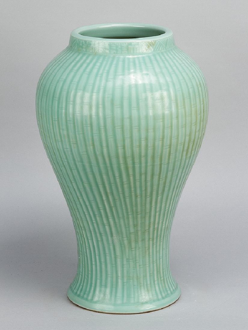 Chinese Meiping porcelain vase (1 of 3)