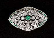 Diamond emerald brooche around 1920