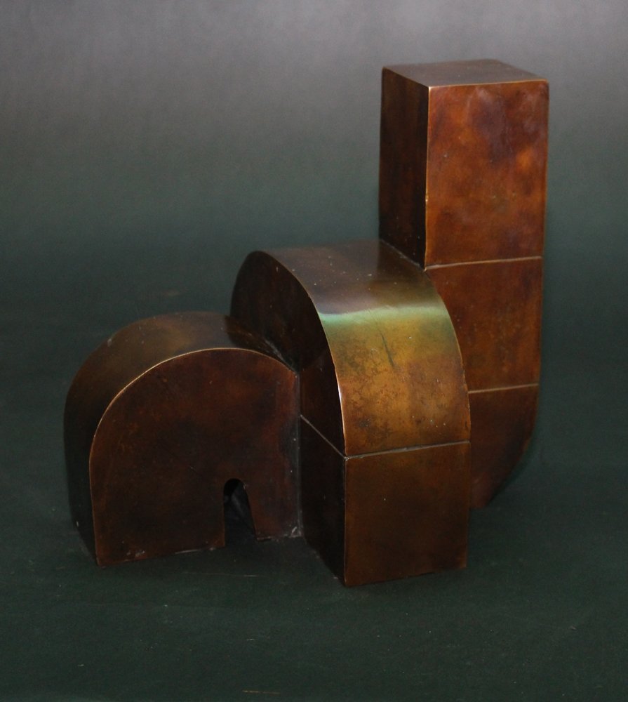 Erwin Reiter (1933), Bronze sculpture, Der Dom II,: Erwin Reiter (1933), Bronze sculpture, Der Dom II, cast, hand finished, signed and numbered "E. Ritter VI/X". Signs of age. height 20,5cm, length 23cm