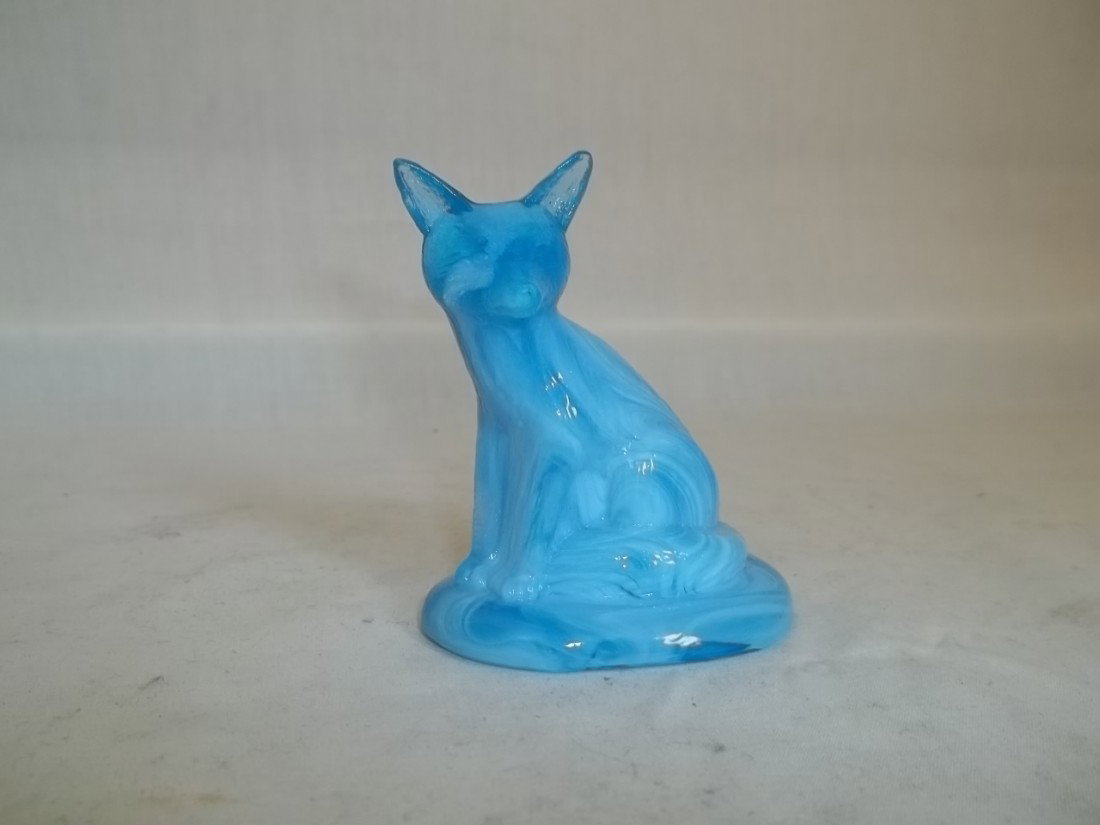 Boyds Blue Fox: Nice Boyds blue white swirl fox, good all the way.