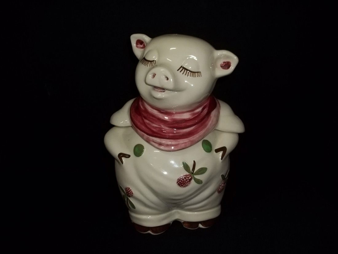 Old Shawnee Smiley the Pig Cookie Jar: Nice old Shawnee smiley the pig cookie jar 11 inches.
