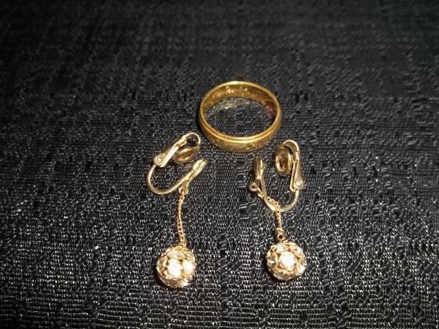 18kt Gold E Ring + Trifari Earings: Nice set of Trifari Earings, plus an 18kt heavy gold electroplate ring