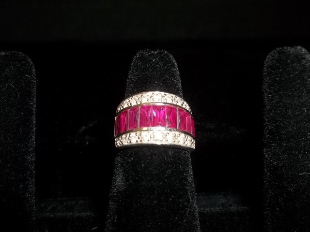 Sterling Silver Ruby & Clear Rhinestone Ring: Gorgeous Sterling Silver Ruby & Clear Rhinestone Ring, 8.2 grams