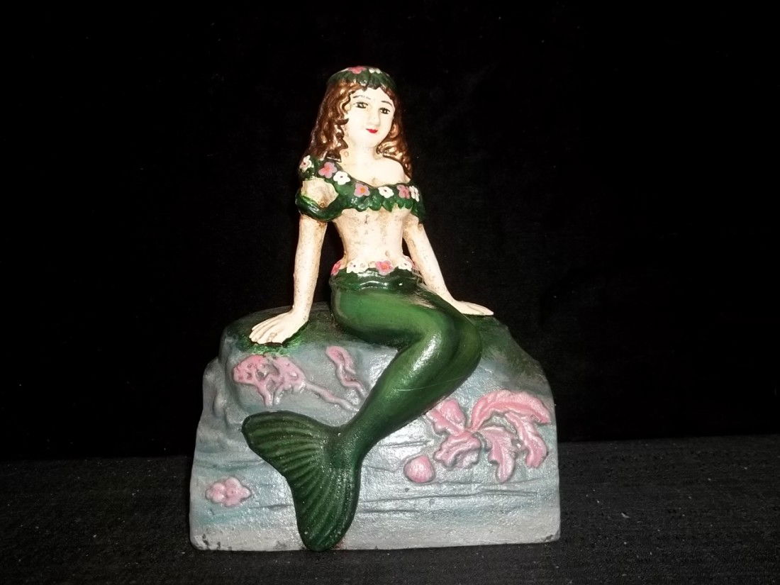 Cast Iron Mermaid Bank: Cast Iron Mermaid Bank
