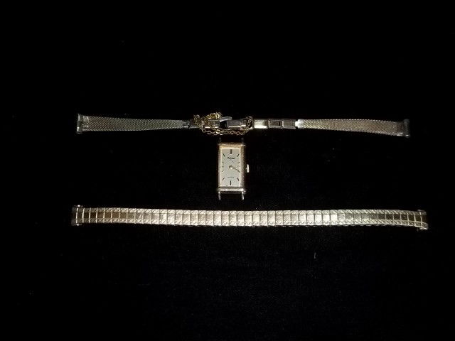 Pulsar Watch 10krgp: 10kt rgp pulsar watch, band broken, not sure if it works