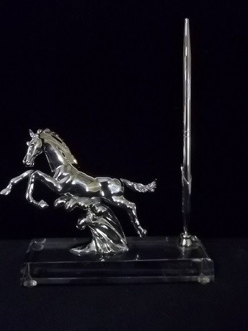 Bluestone Horse & Pen Desk Set: Bluestone horse and pen desk set