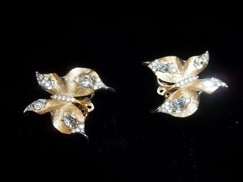 Trifari Butterfly Earings: Trifari butterfly earings