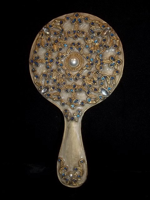 Gorgeous Enamled Hand Mirror: Great looking enamled hand mirror 6 inch