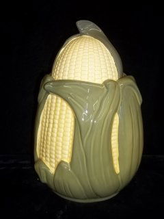 Shawnee Cookie Jar 10 Inch: Contemporary