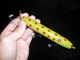 5.5" Dan Woods Handmade Fishing Lure: Signed, hand made, hand painted by local artist Dan Woods