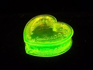 Boyd Vaseline Heart Box: Boyd Vaseline Heart Box