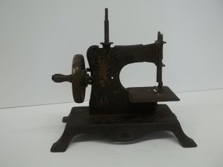 Old Germany Childs Sewing Machine: 8 inch