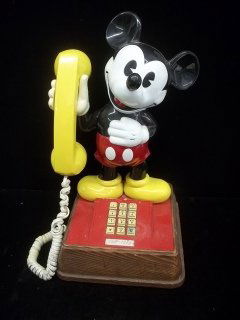 Vintage Mickey Mouse Phone: 16 inch, not sure if it works