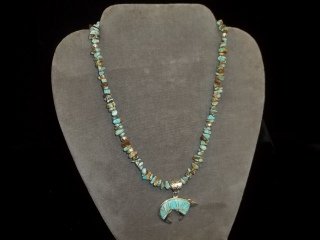 Sterling Wilson Davis Bear Pendant Necklace: great bear pendant necklace with turquiose set in sterling silver