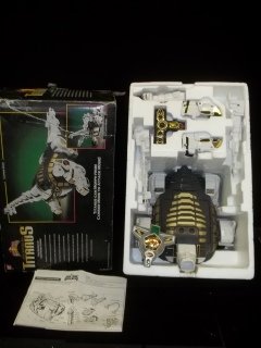 Power Rangers Titanus Powerzord In Box Complete: Vintage Mighty morphin Power Rangers Titanus Powerzord 100% Complete in box with styraphome