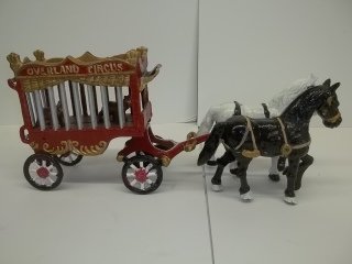 16 Inch Cast Horse & Circus Cart Toy: modern