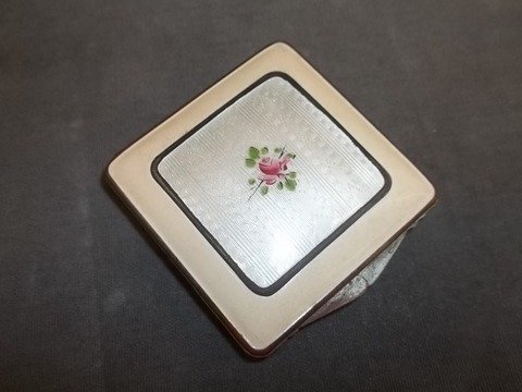 Old Elgin Compact 2 x 2 Inches: nice