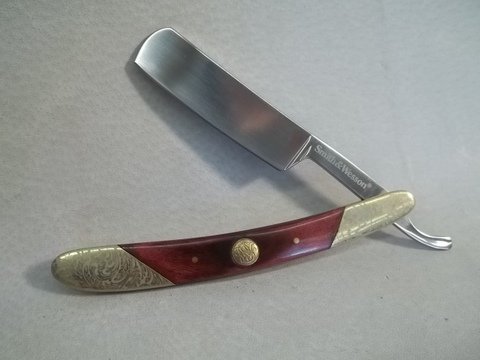 Smith & Wesson Straight razor