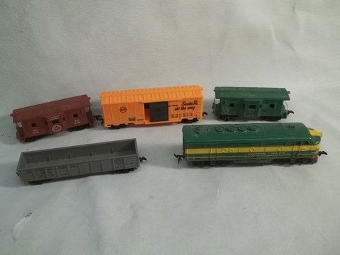 5-Piece Vintage Marx Train Set
