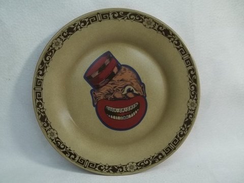 Coon Chicken Inn Plate: 9 inch modern