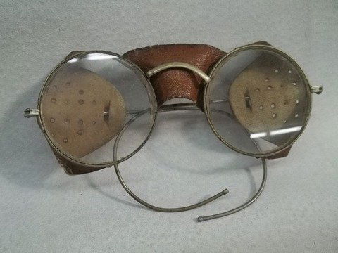 Old Leather Motorcycle Glasses Goggles: marked made is USA, also marked with a maker I believe but cannot make it out.