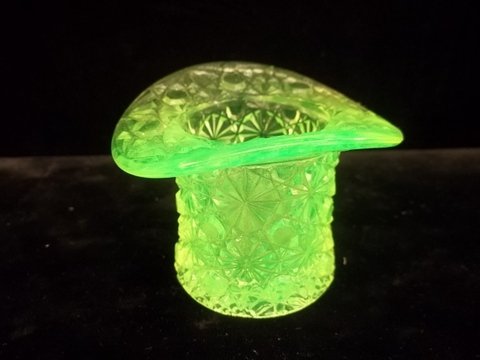 Boyd Vaseline Daisy Button hat Toothpick