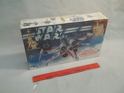 1977 Star Wars X-Wing Fighter Model MISB: From 1977 and MPC Model Toys, this great Star Wars Fighter still in original shrink wrap!
