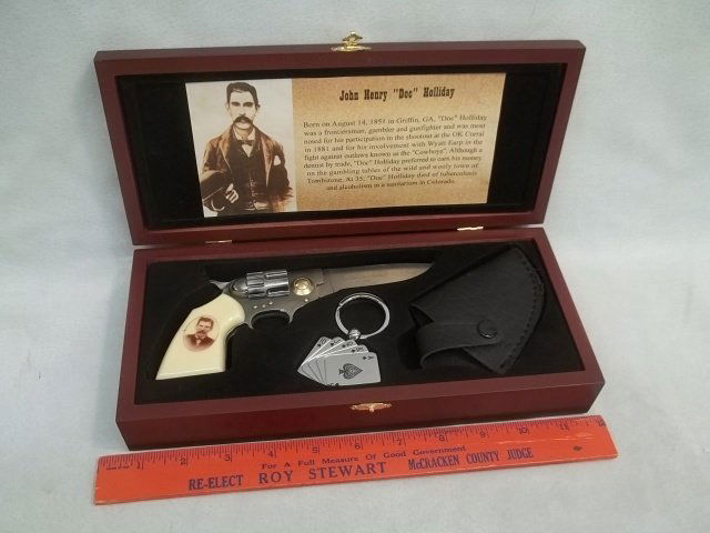 Doc Holliday Knife Keychain Set