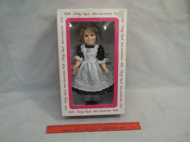Vintage Ideal Shirley Temple Doll MIB: never taken out of the box, very nice