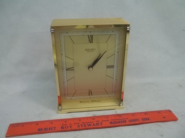 Vintage Seiko QQF155G Clock Works