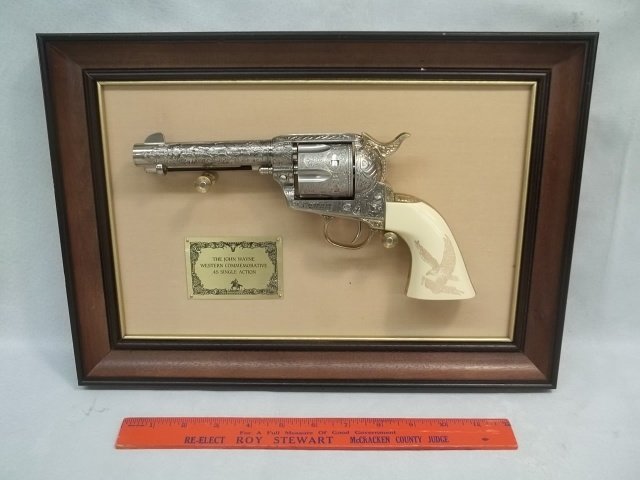 Franklin Mint John Wayne Comm .45 Single Action: .