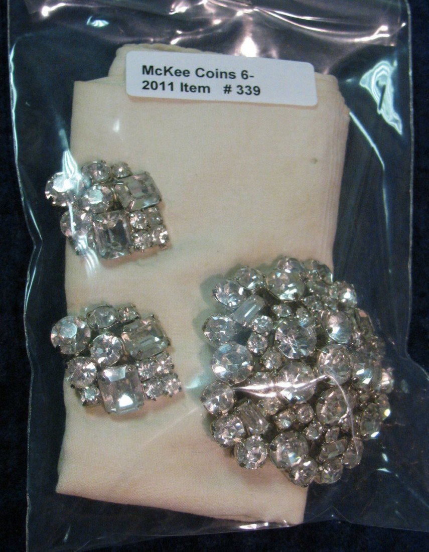 339. Fabulous Large Rhinestone Cluster Broach & Ea: 339. Fabulous Large Rhinestone Cluster Broach & Earrings dating back to the 1950 era.