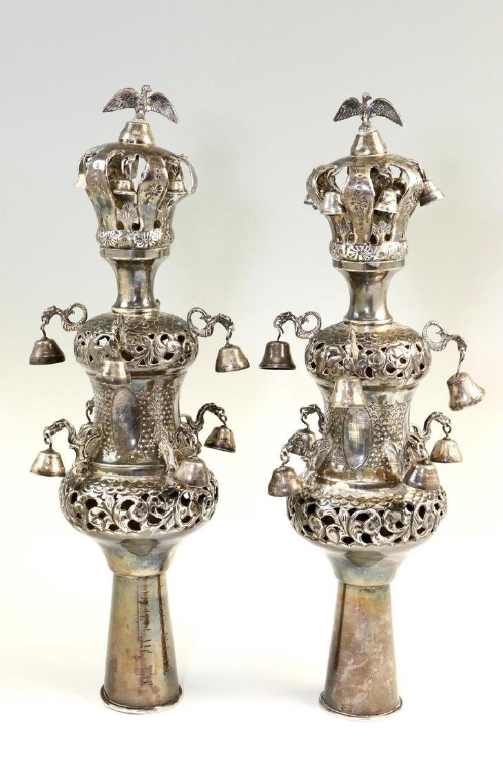 A PAIR OF STERLING SILVER TORAH FINIALS. American, c. (1 of 1)