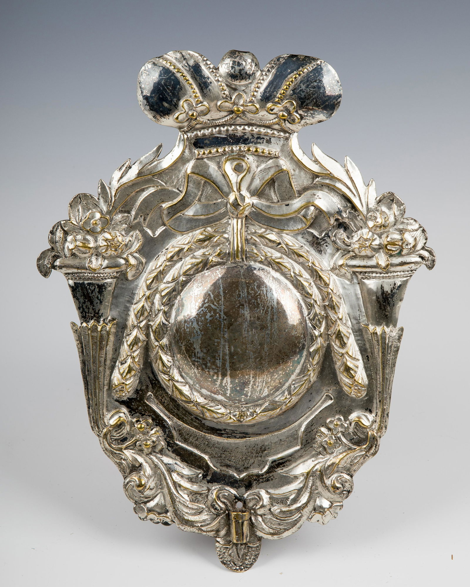 23. AN EARLY AND RARE HAND MADE WALL SCONCE. (1 of 1)