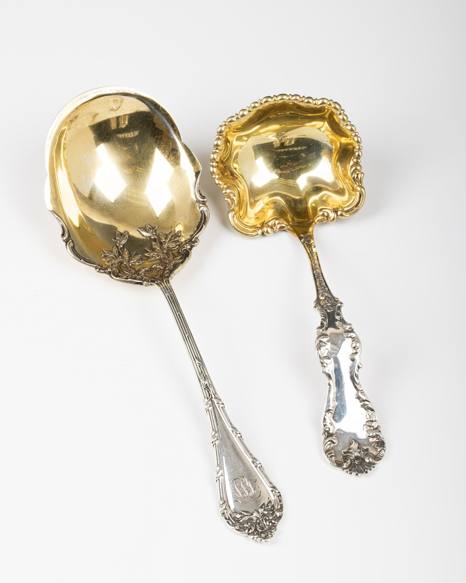 24. TWO STERLING SILVER SERVING PIECES. American, c. (1 of 1)