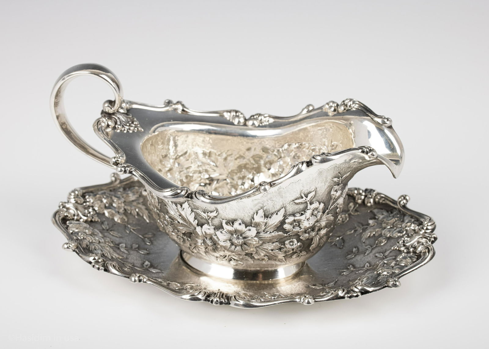 26. A LARGE GRAVY BOAT BY WEBSTER SILVERSMITHS. (1 of 1)