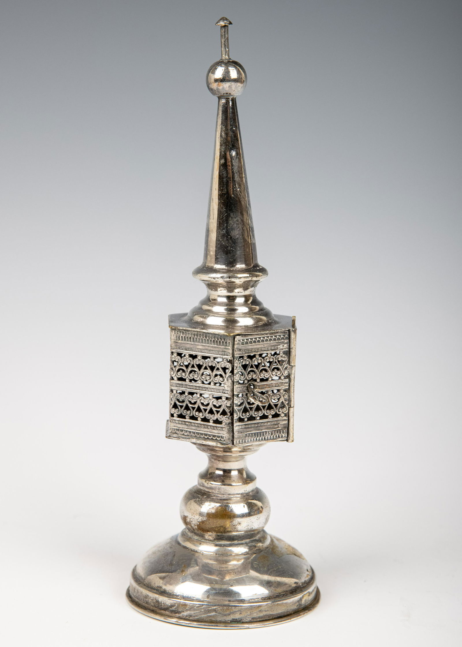 A SILVER PLATED SPICE TOWER (1 of 1)