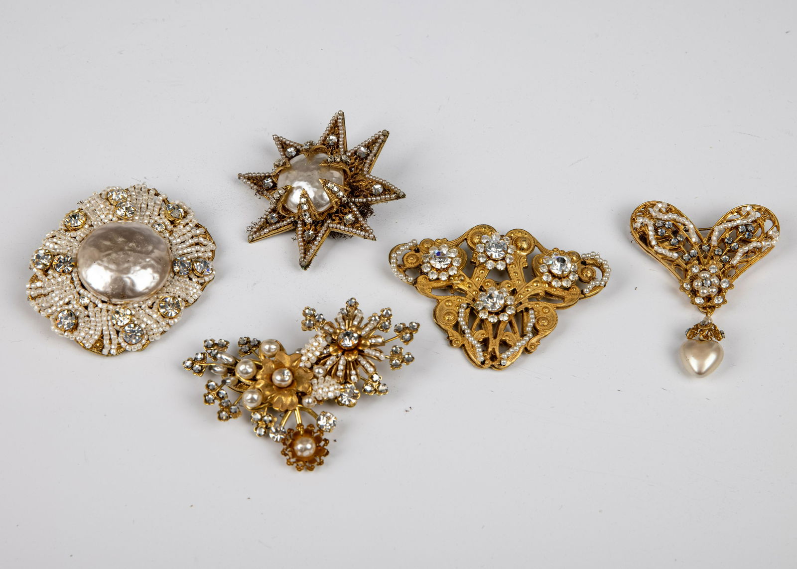 A GROUP OF FIVE MIRIAM HASKELL LARGE BROOCH PINS (1 of 1)