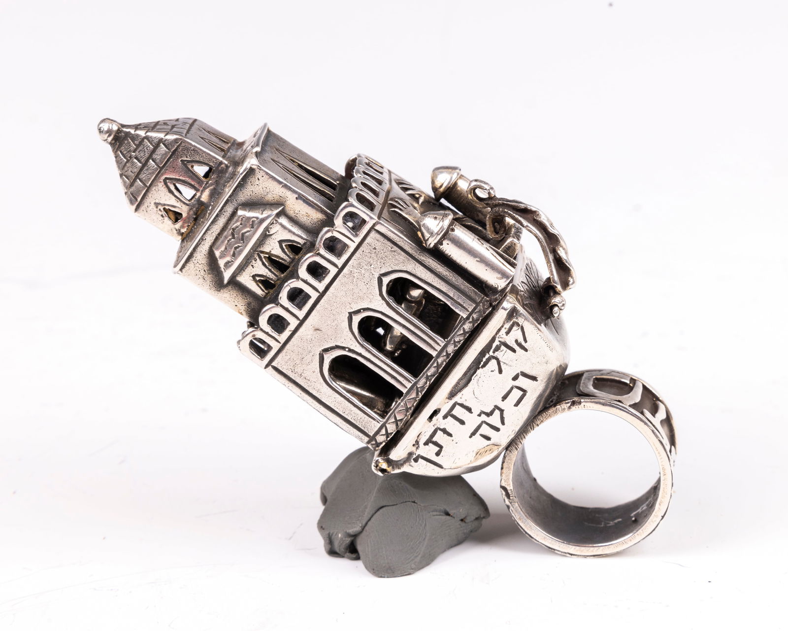 A LARGE SILVER JEWISH "WEDDING" RING (1 of 1)