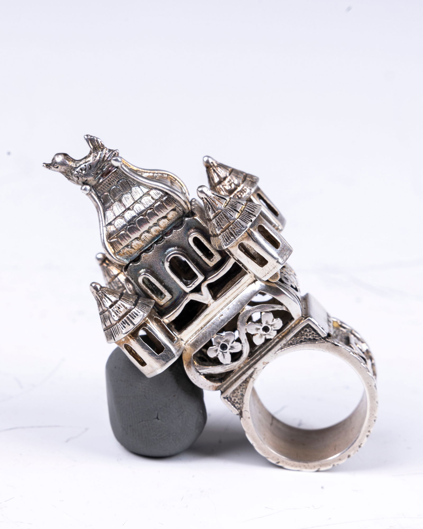 A LARGE SILVER JEWISH "WEDDING" RING (1 of 1)