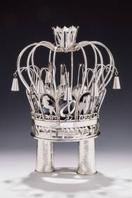 A LARGE STERLING SILVER TORAH CROWN BY A. SEGAL. Israel, c.1980. Modernist form in the style of (1 of 1)