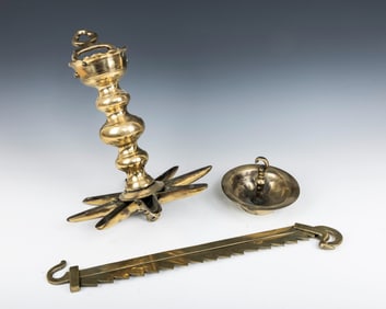 A LARGE BRONZE JUDENSTERN. Germany, c. 1800. Star shaped oil holders with original parts.