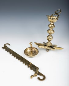 A LARGE BRONZE JUDENSTERN. Germany, c. 1800. Star shaped oil holders with original parts.