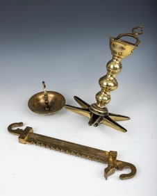 A LARGE BRONZE JUDENSTERN. Germany, c. 1800. Star shaped oil holders with original parts.