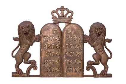 A LARGE PAIR OF HAND CARVED WOODEN LIONS FROM AN ARON KODESH. United States, c. 1900.  The lions are