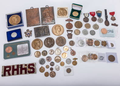 A COLLECTION OF AMERICAN 63 HISTORICAL MEDALS. Primarily bronze and copper, mostly 19th and early (1 of 2)