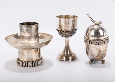 A GROUP OF FINE JUDAICA BY BIER SILVERSMITHS.