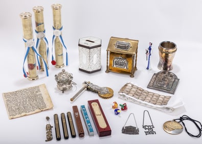 A GROUP OF TEWNTY FOUR PIECES OF JUDAICA