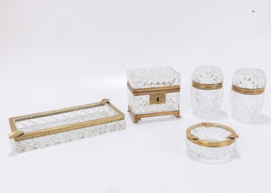 A GROUP OF BACCARAT-LIKE TABLE ADORNMENTS. attributed to Baccarat.&nbsp; Including two ash trays,